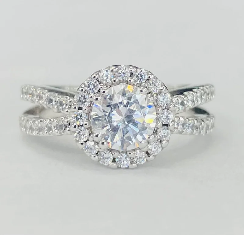 affordable platinum solitaire engagement rings-Romance - Modern Split Shank Low Halo Diamond Setting