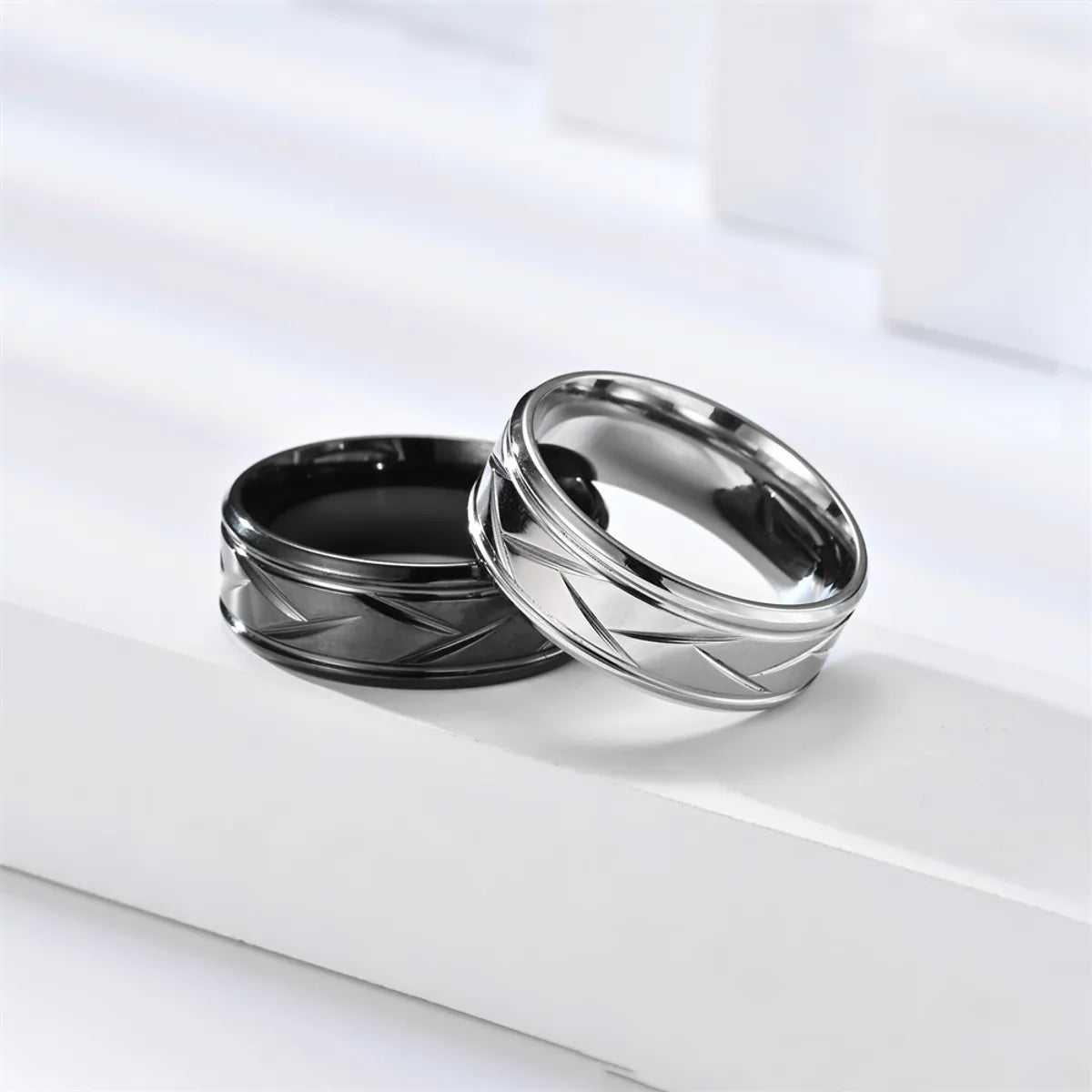 women’s wedding rings with mixed metal designs-Simple Style Round Stainless Steel Unisex Rings