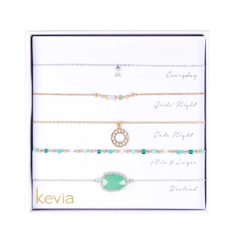 women’s engraved gemstone necklaces-Natural Green Stone Necklace Set