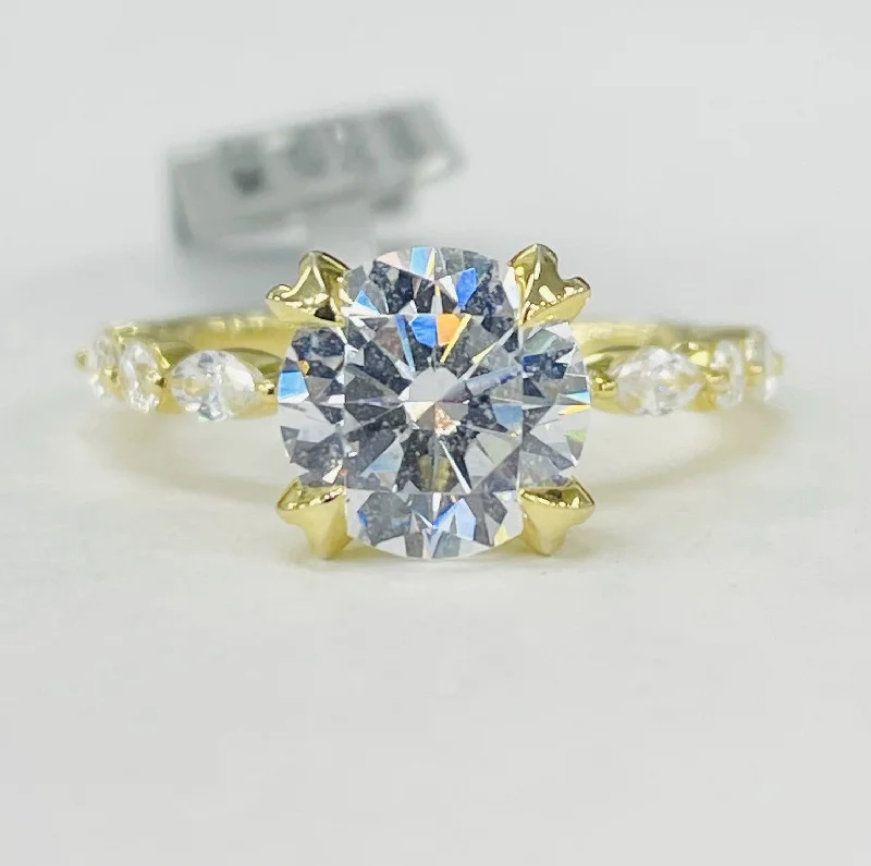 trendy wedding engagement rings-Noam Carver - Premium Elegant Accented Diamond Setting