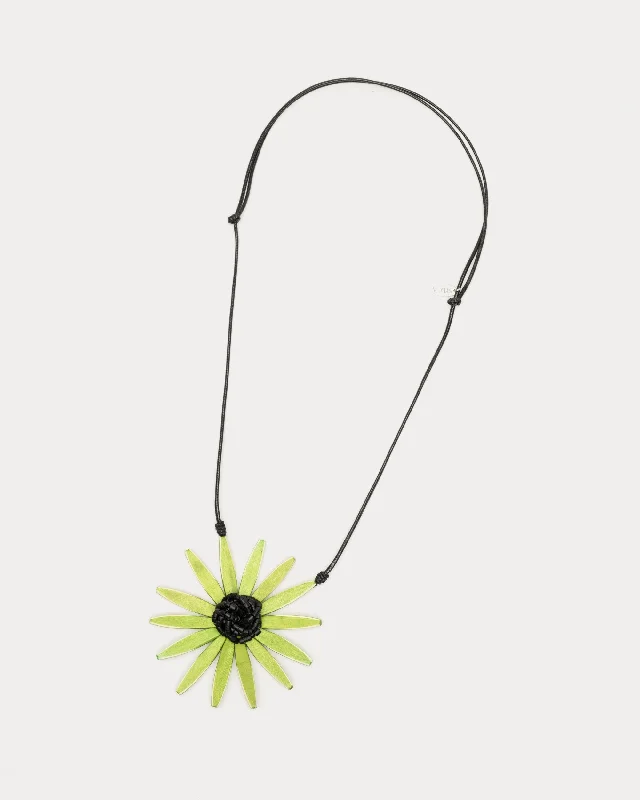 women’s bohemian necklaces-Amaya Flower Necklace