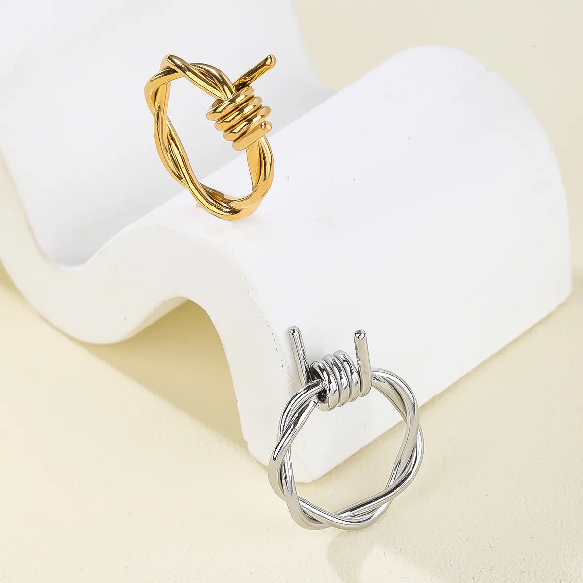 women’s custom gemstone rings-Stainless Steel 14K Gold Plated Hip-Hop Simple Style Curve Polishing Plating Rings