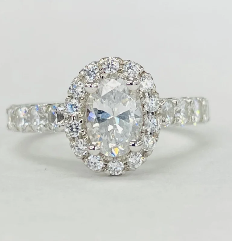 natural diamond engagement rings-Romance - Simple Oval Halo Diamond Setting