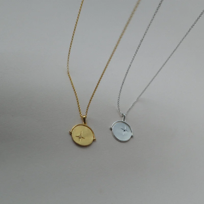 women’s minimal gold necklaces-'Stella' Star Pendant Necklace