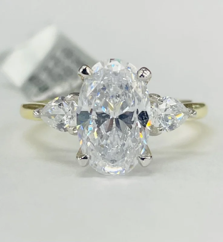 engagement rings with side diamonds-Noam Carver - Premium Three Stone Pear Diamond Setting