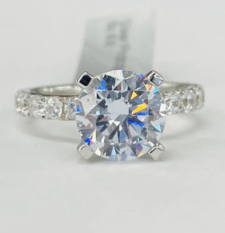 vintage engagement rings with diamond accents-Noam Carver - Premium Head And Accent Diamond Setting