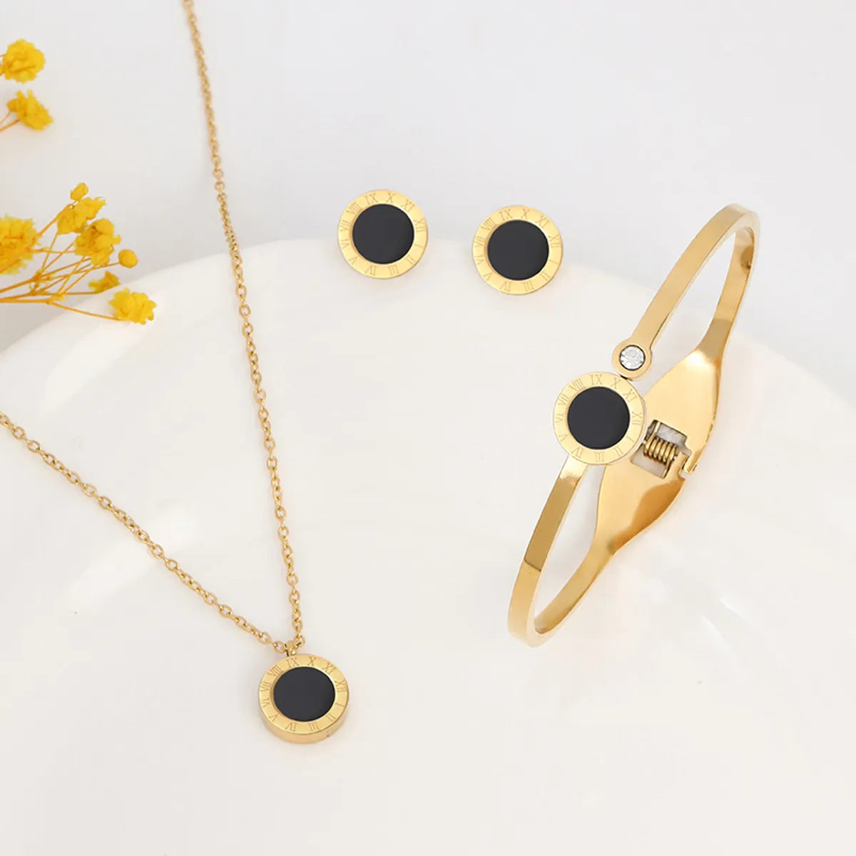 Gold Rome Three-Piece Set (Necklace Earrings Bracelet)